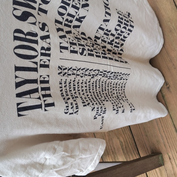 Taylor Swift THE ERAS TOUR Tee Shirt Size S - Picture 7 of 9